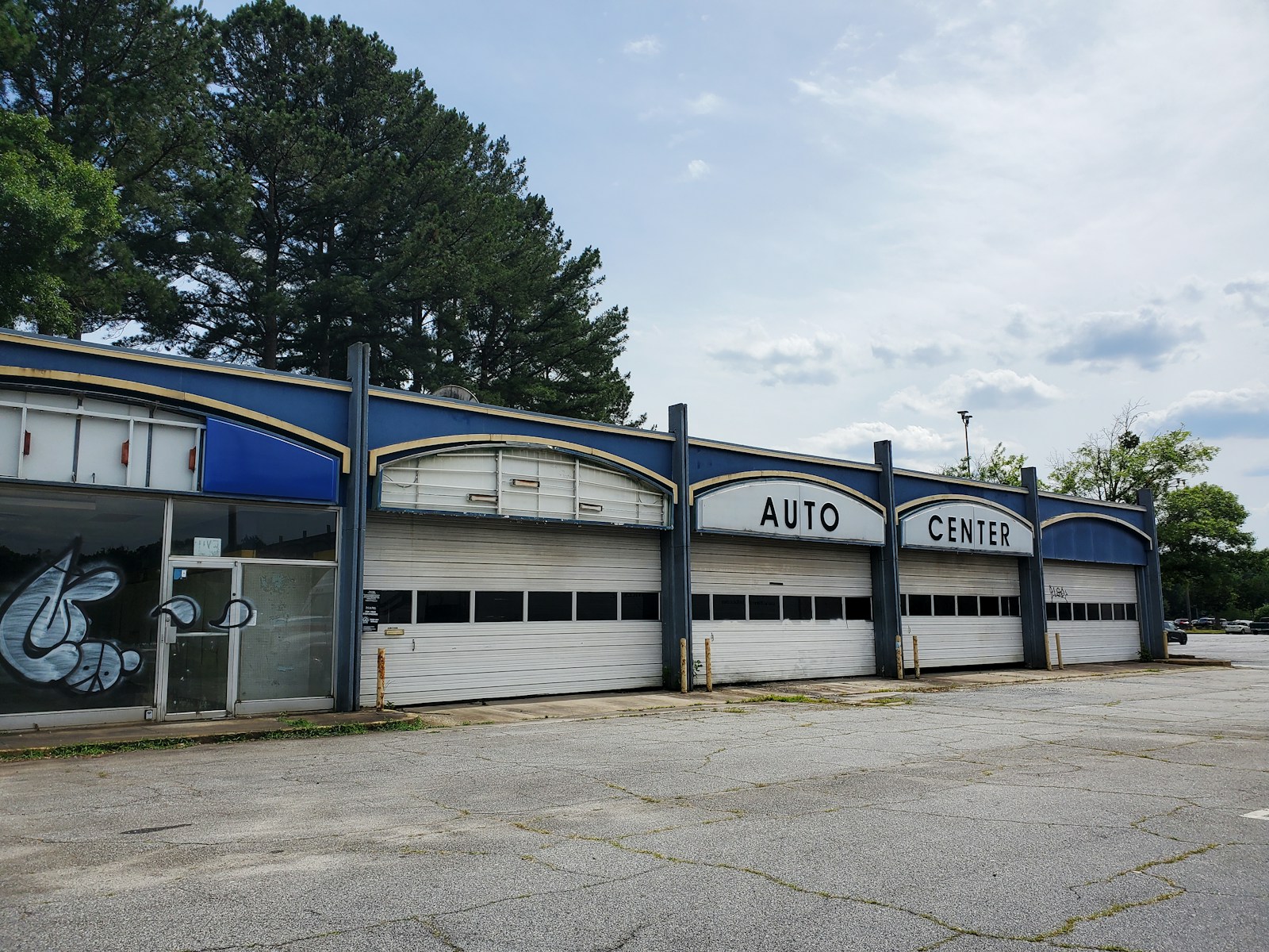 a building with graffiti on it